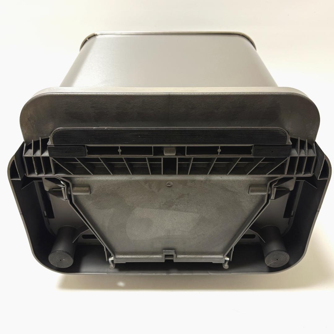 シンプルヒューマン レクタンギュラーステップカン 30L シルバー