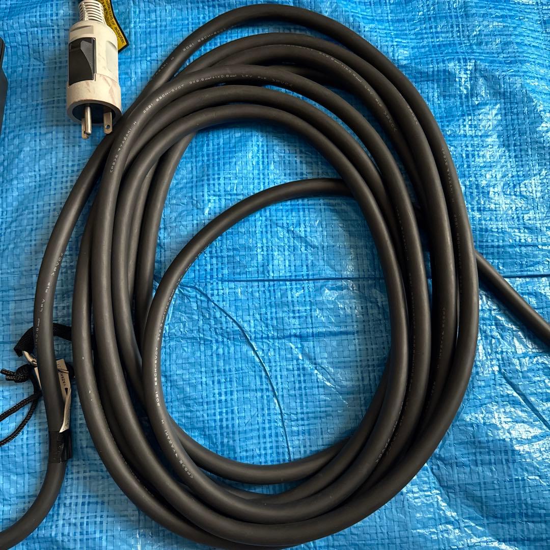 【美品】三菱 アウトランダー 充電ケーブル　9482A426