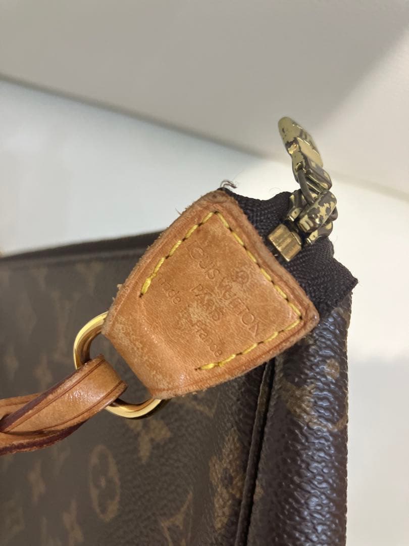 ルイヴィトン　アクセソワール　モノグラム　ポーチ