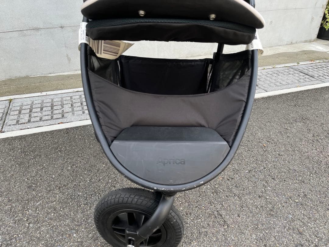 アップリカ　スムーヴプレシャスAB　3輪ベビーカー　ベージュ