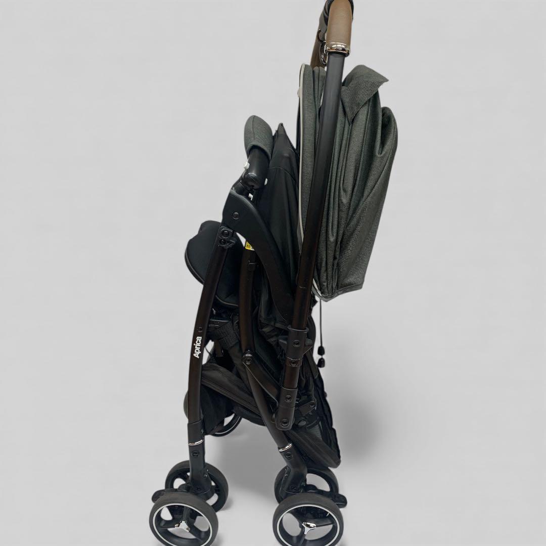 【美品】 Aprica ラクーナクッション ベビーカー グレー レザーハンドル