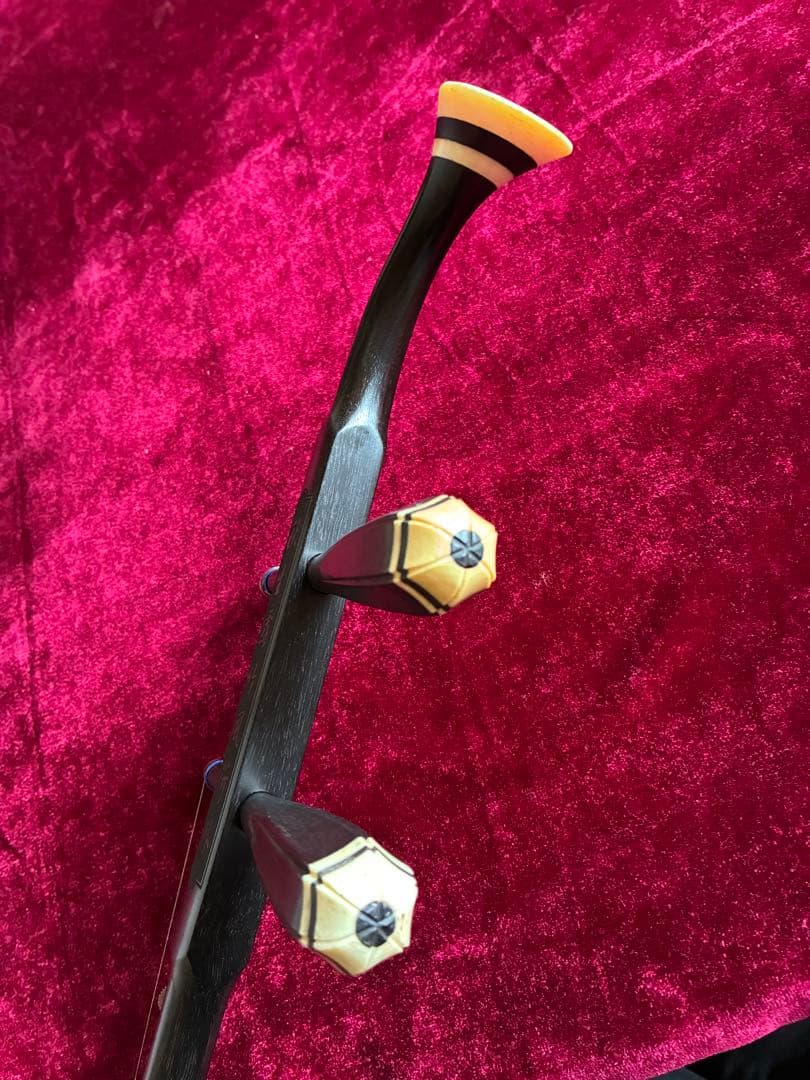 二胡★中古品★黒檀★無傷★十年保証★必需品揃い★100％評価