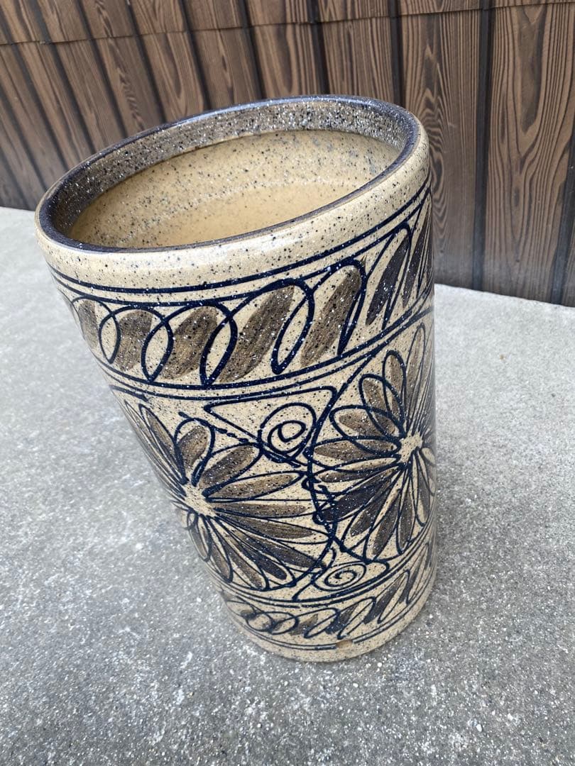 陶器製　傘立て