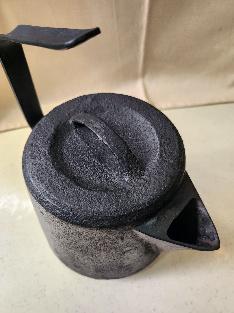 ■D■ 虎山工房　鉄瓶UD-8　1.2リットル／UD-8
