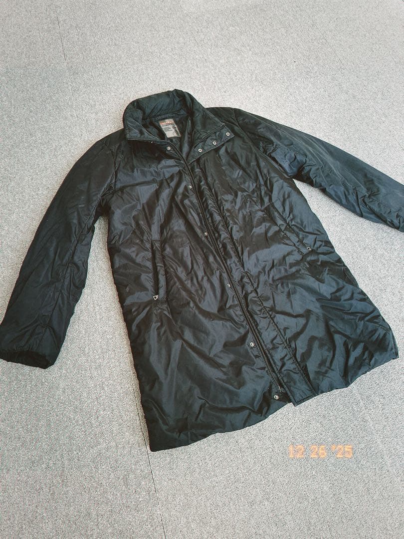 50 PRADA プラダ　ダウンコート　ステンカラーコート　黒