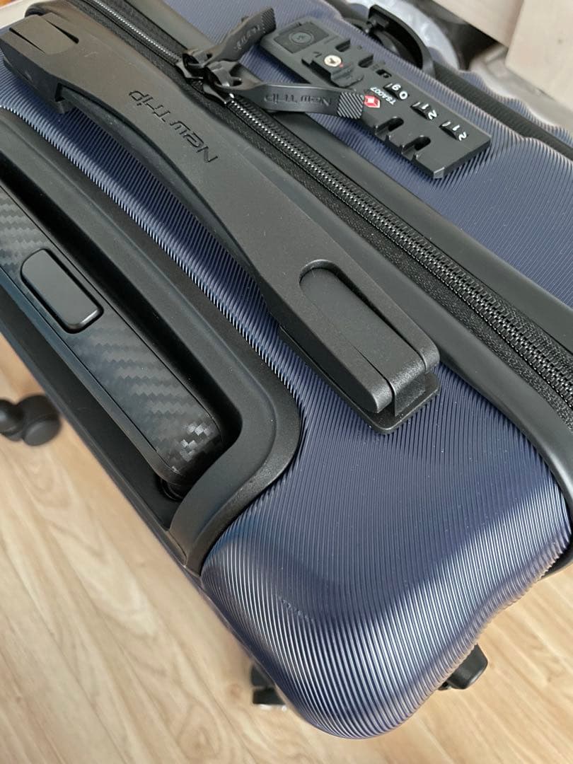 NEW TRIP スーツケース　機内持ち込み　新品