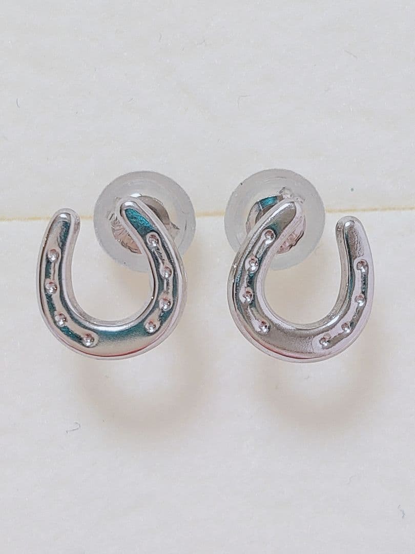 新作 未使用品 k14WG ピアス