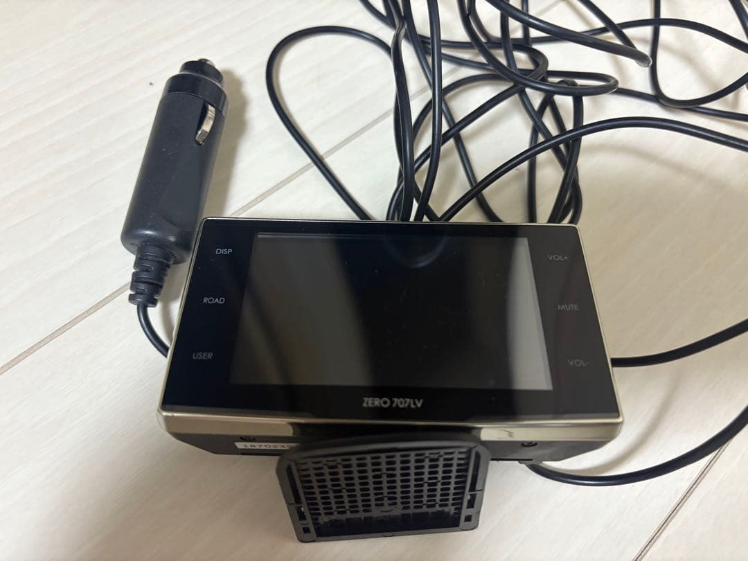 ZERO 707LVポータブル レーダー探知機 本体