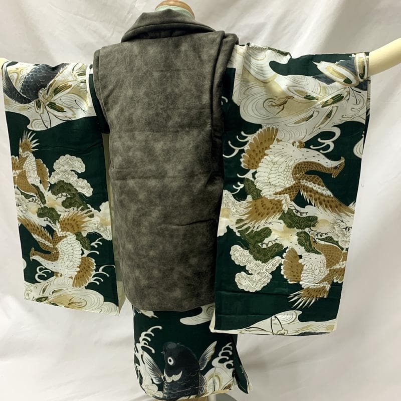 601ab2□七五三 三歳 セミアンティーク 男児 着物&被布 鯉 鷹 緑□美品