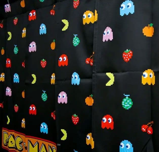 新品未開封　パックマン　遮光カーテン　バンダイナムコ　レトロゲーム