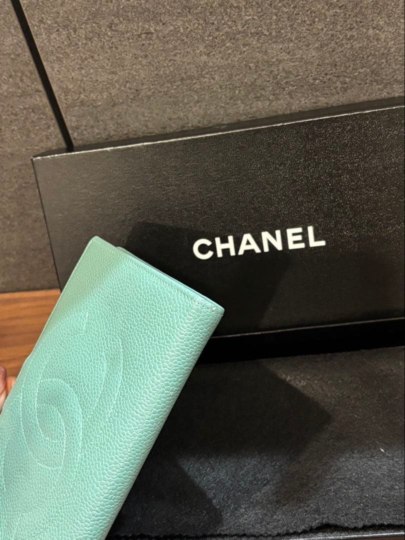 CHANEL がま口長財布　シャネル
