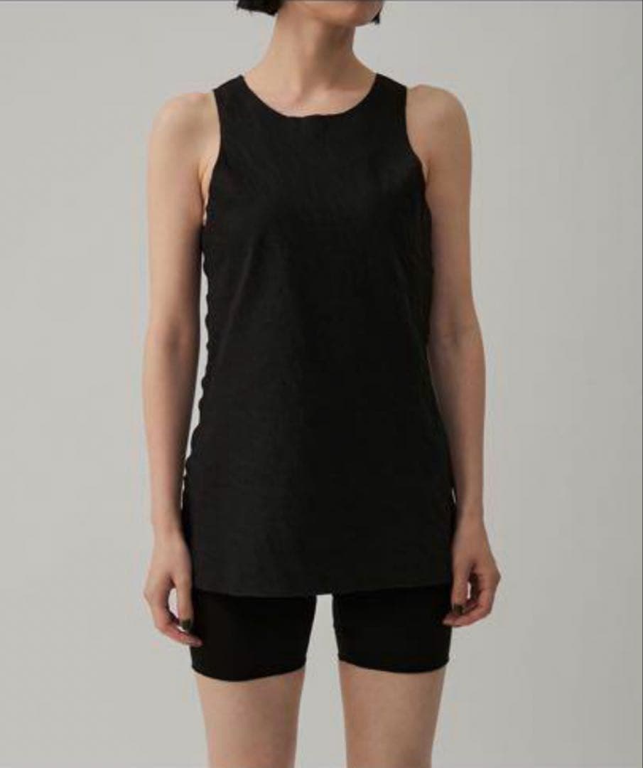 yo BIOTOP シアータンクトップ