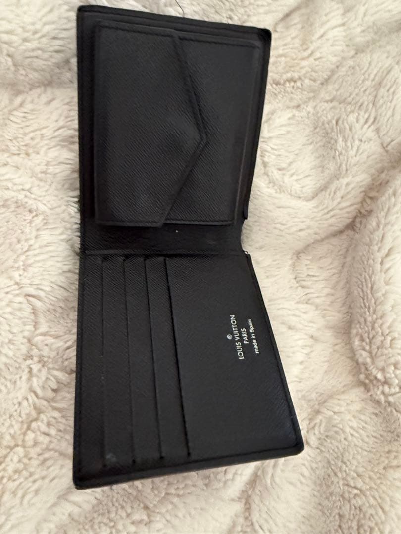 LOUIS VUITTON ルイヴィトン ダミエグラフィット 二つ折り財布