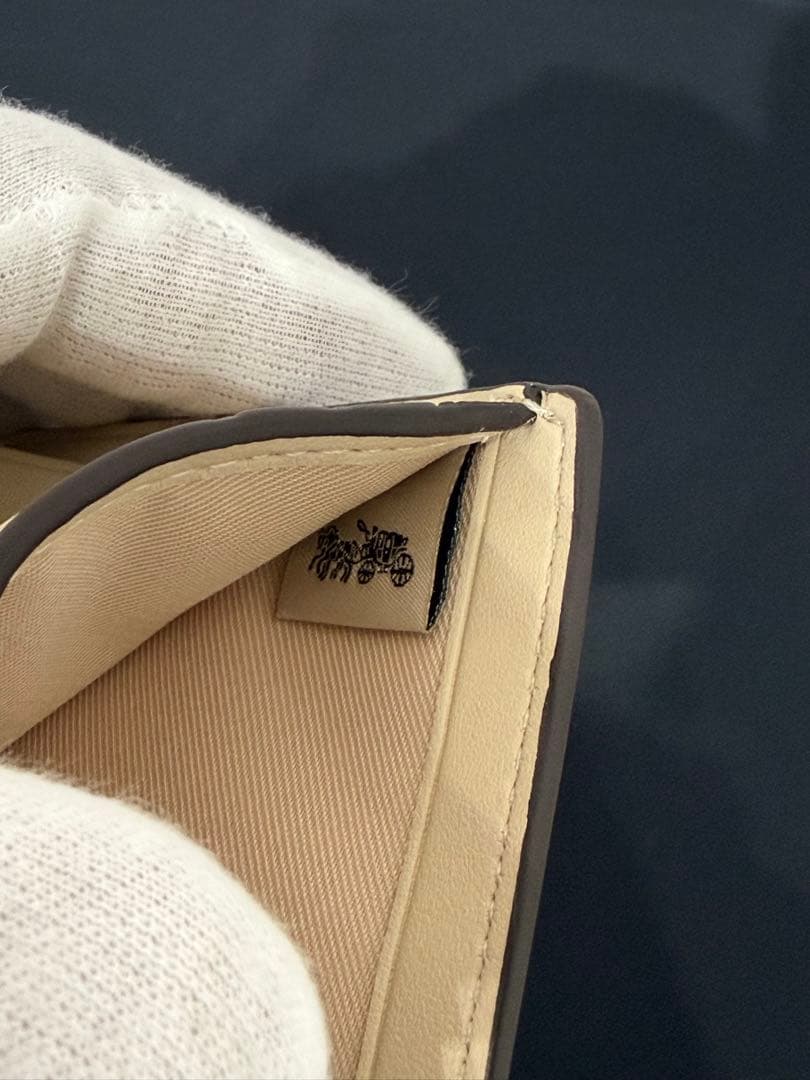 【新品未使用品】COACH 三つ折り財布 ソフトピンク