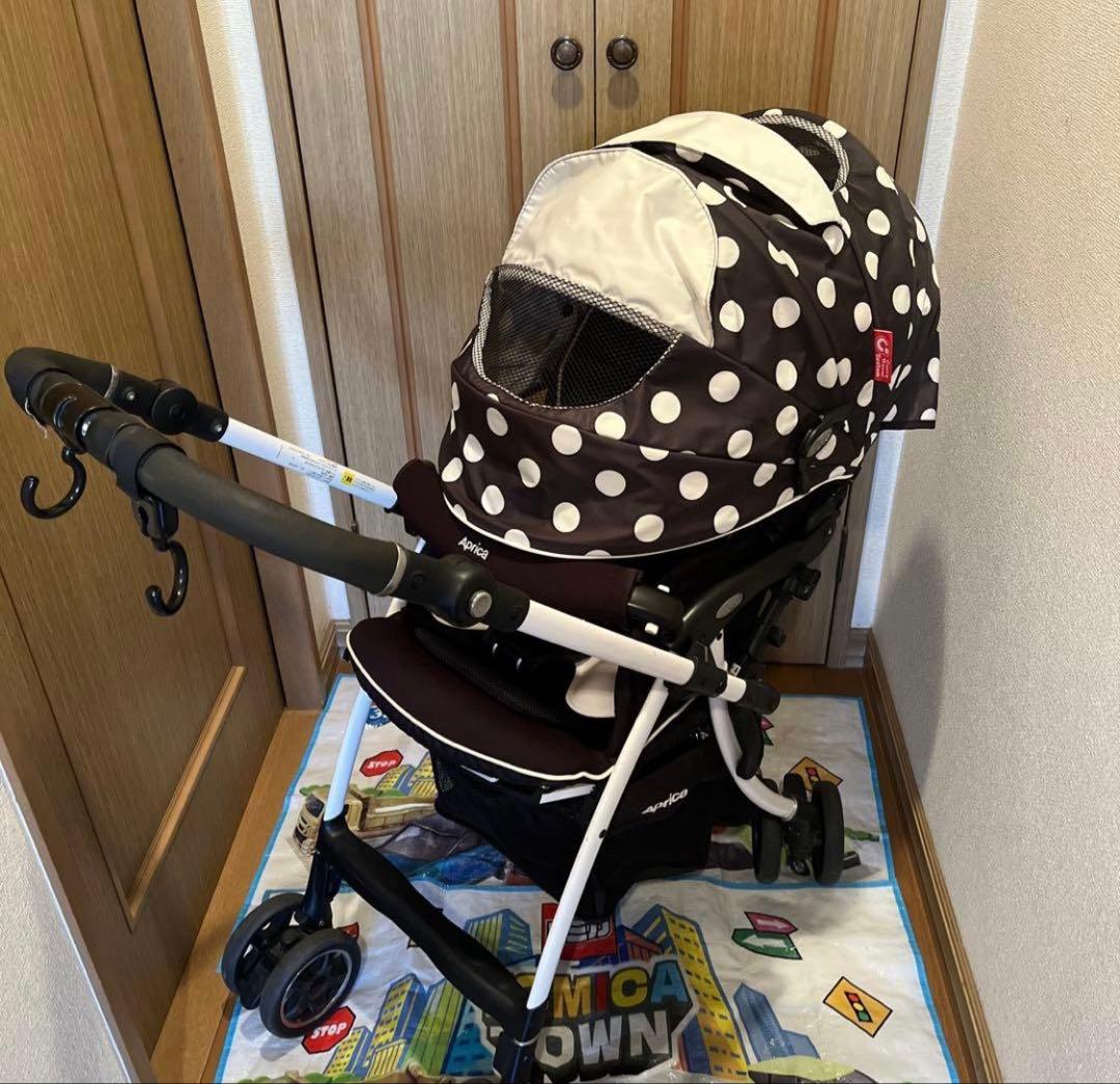 【美品】アプリカ　ラクーナビッテ　ベビーカー