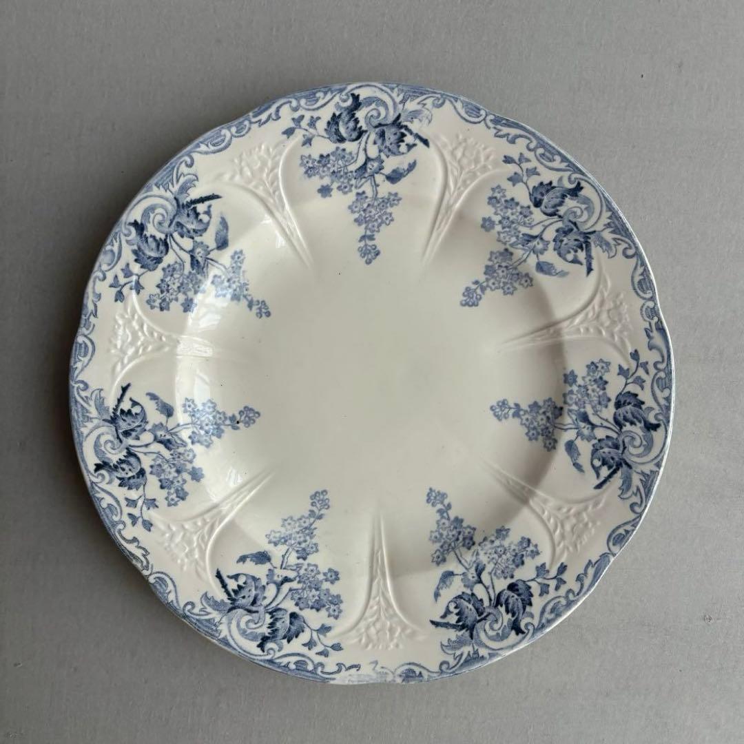 専用❣️レア フランスアンティーク longwyレリーフデザインが美しいプレート