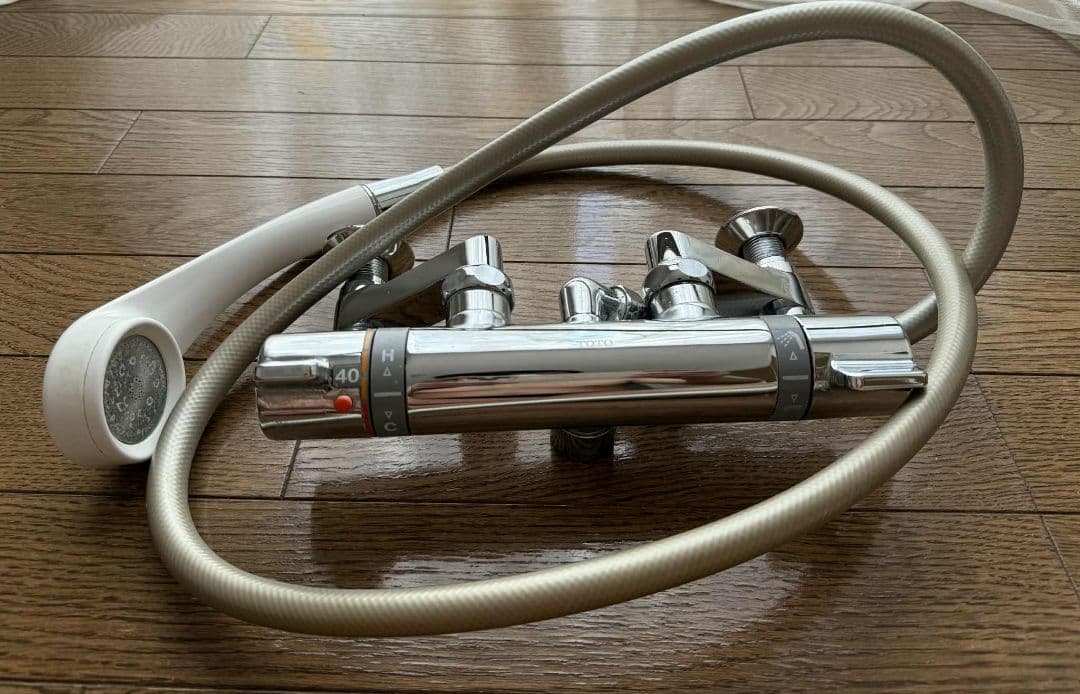 TOTO シャワーヘッドとホースセットTMJ40C3SV7R