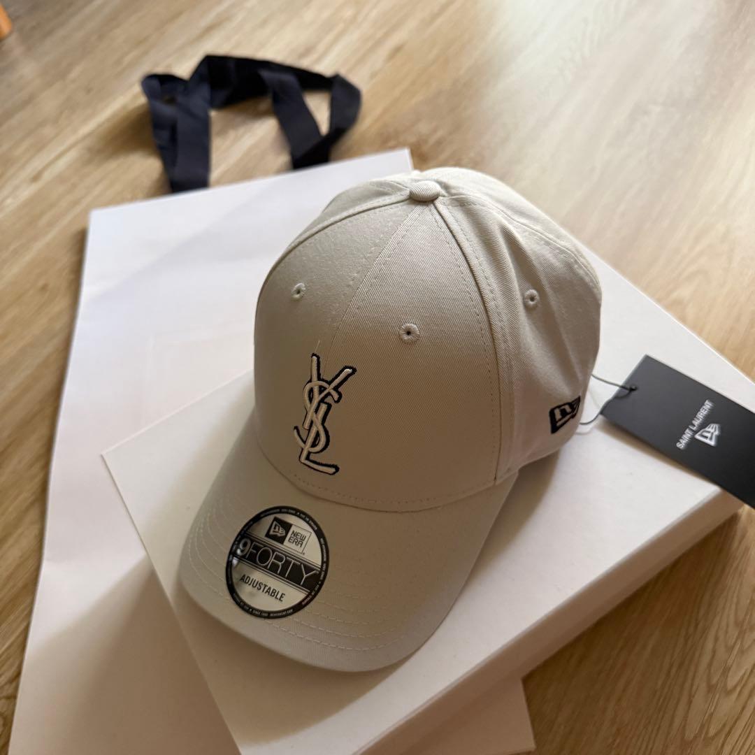 YSL ニューエラ　モノグラムキャップ