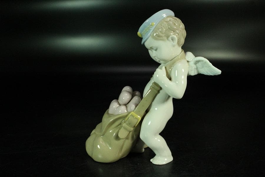 リヤドロ LLADORO ハートがいっぱい 天使 陶製 人形(K-XA952)