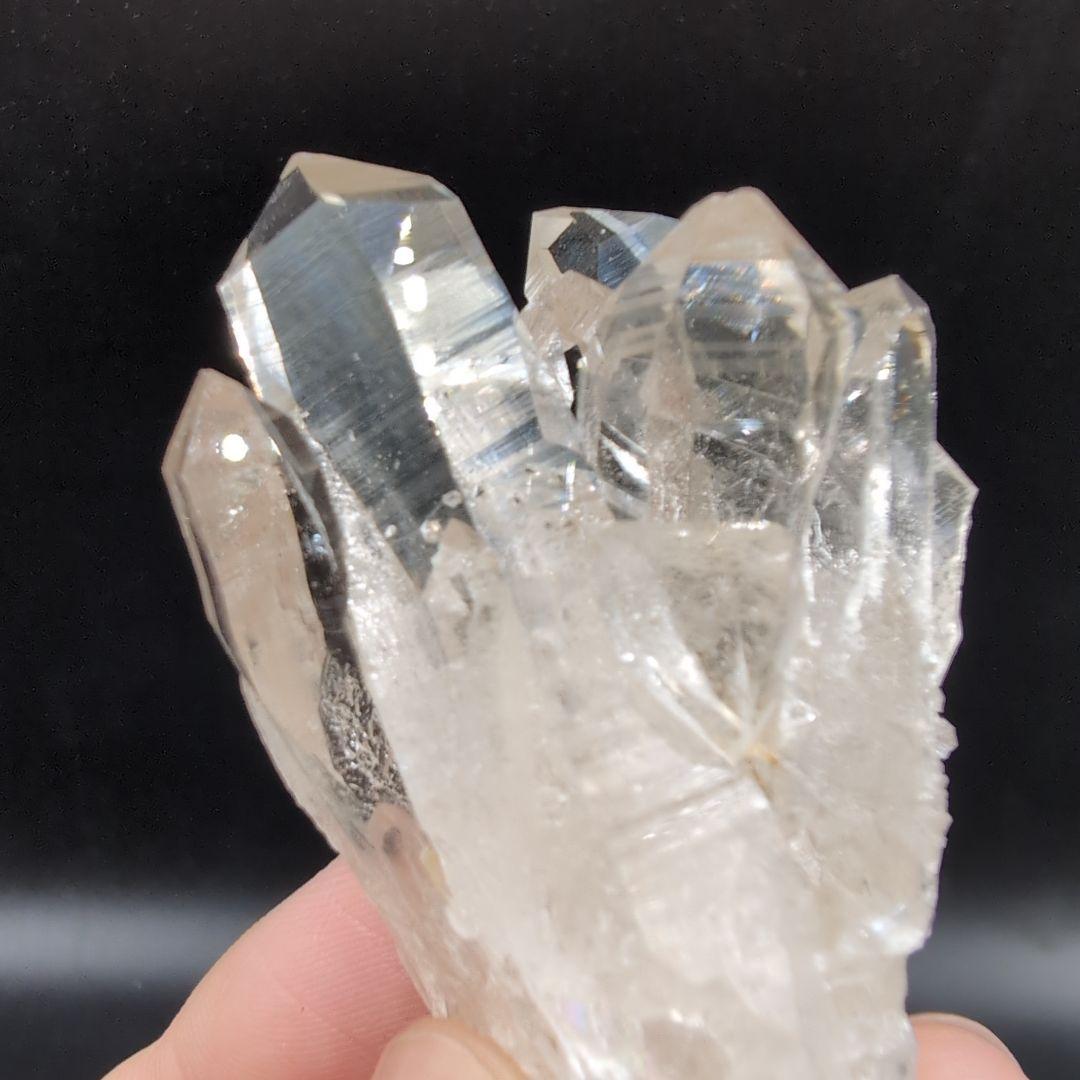 高品質 ガネッシュヒマール産　水晶　ポイント C