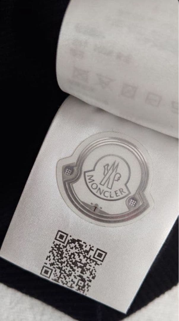 MONCLER ロゴ セーターニットタートルネック新作BLACK {S}専用⭐️