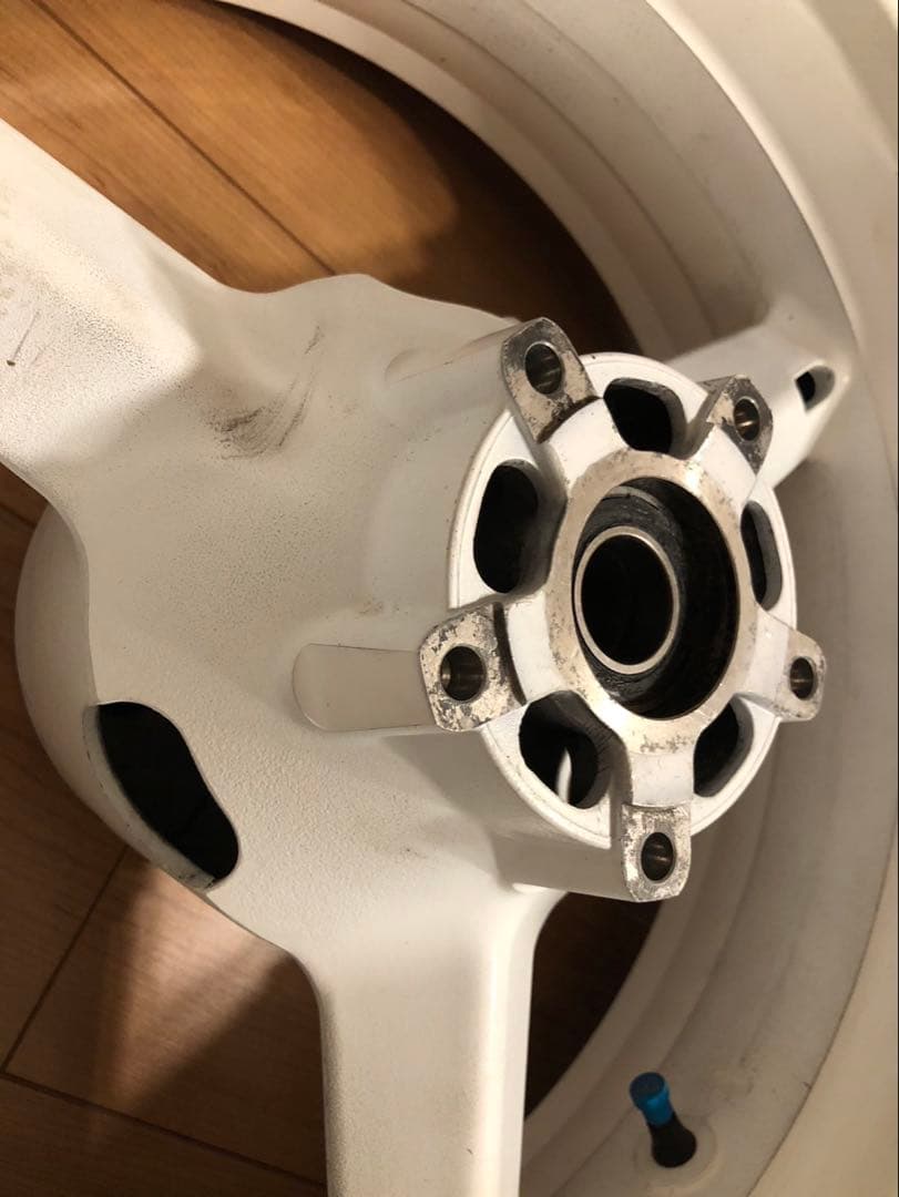 GSX-R1000 リアホイール 17×MT6.00