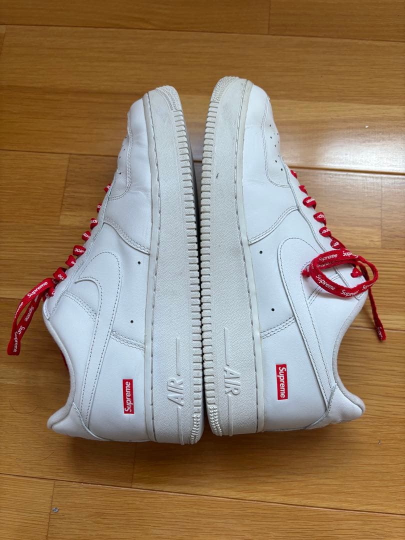 たいNike Air Force 1 ホワイト Supreme 27.5