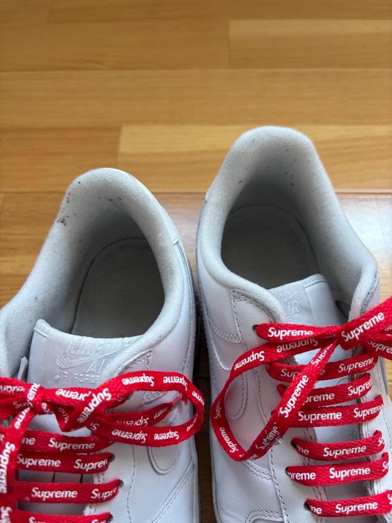 たいNike Air Force 1 ホワイト Supreme 27.5