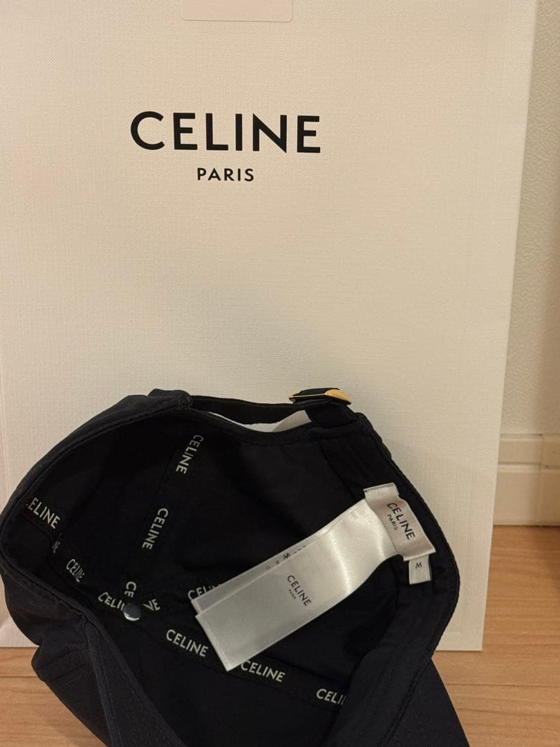CELINE ブラック キャップ ロゴ入り　最終値引き