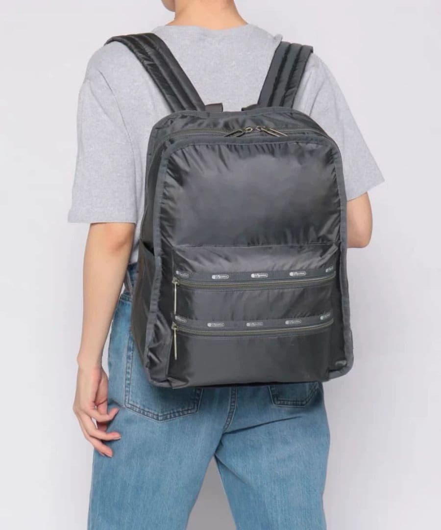 新品 レスポートサック エッセンシャル グレー リュック 超軽量