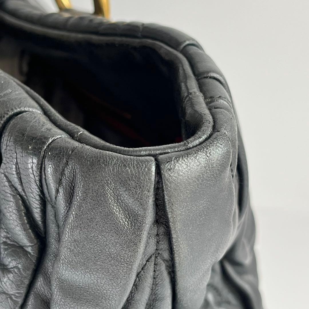 ✨極美品✨　MIUMIU マテラッセル　トートバッグ　レザー　黒　ターンロック