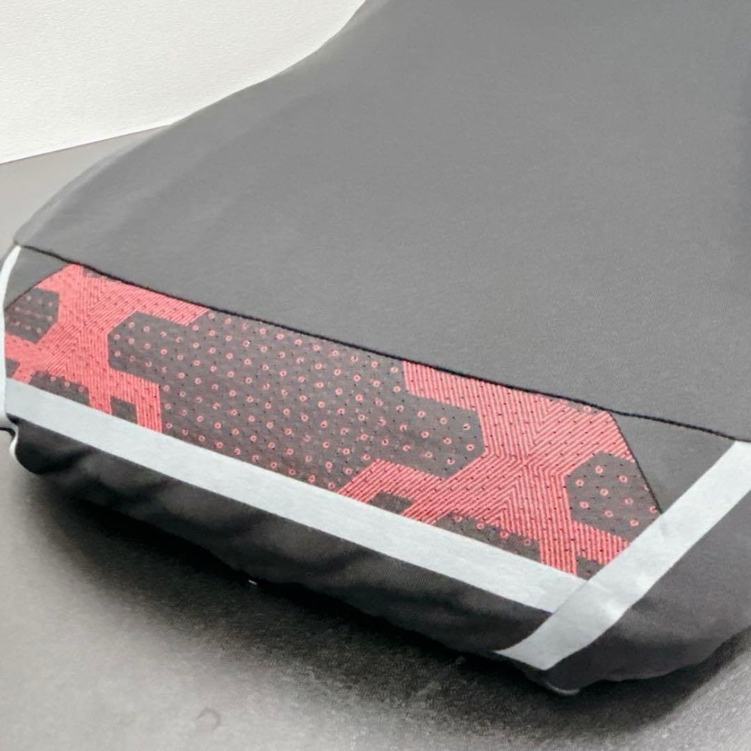 新品　エアー4DX ピロー　LOW 西川　レッド