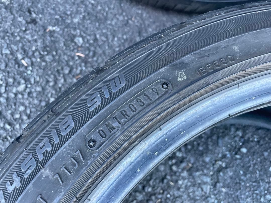 ②中古タイヤ2本セット！225/45R18 ダンロップ ディレッツァDZ101
