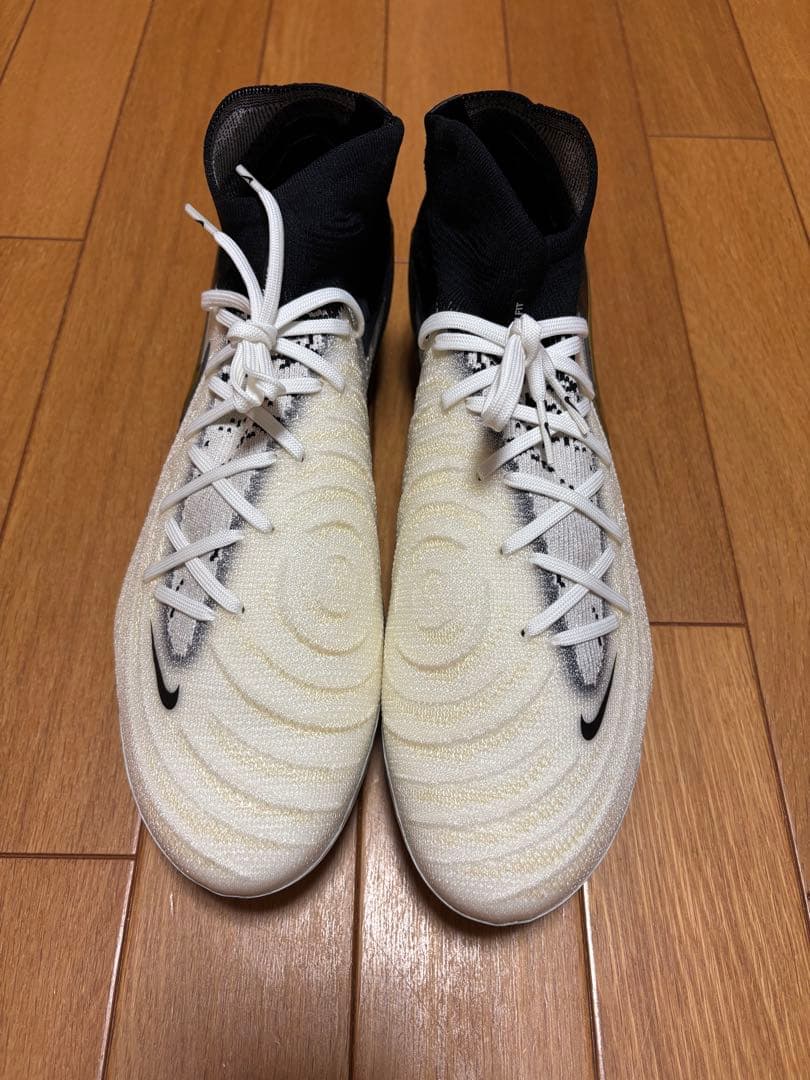 Nike Phantom Luna エリート　FG 28㎝