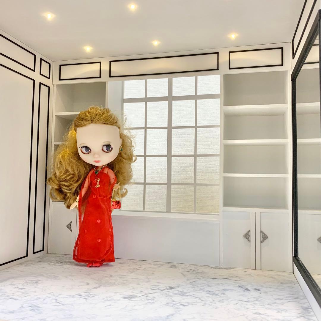 ドールハウス　モノトーンのお部屋