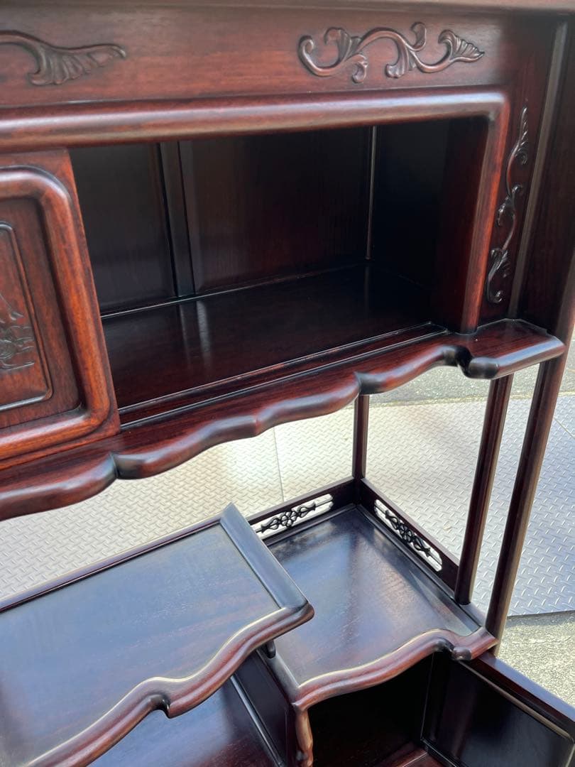 愛知岐阜/送料込★高級 花梨　収納棚 骨董品 飾り棚 茶箪笥 唐木 幅121㎝