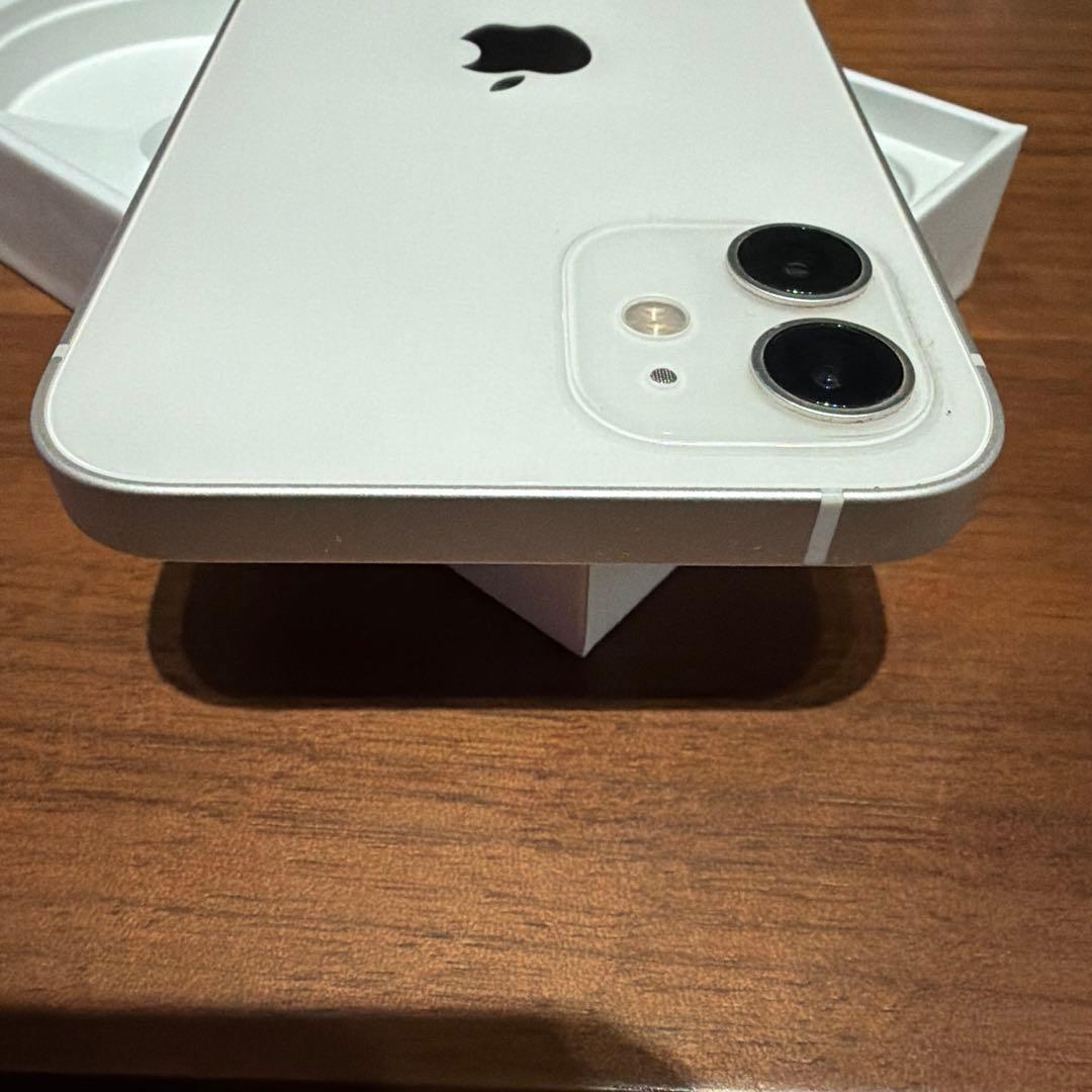 Apple iPhone 12 64GB ホワイト 本体