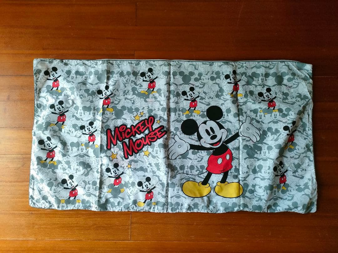 ミッキーマウス　クッションカバー