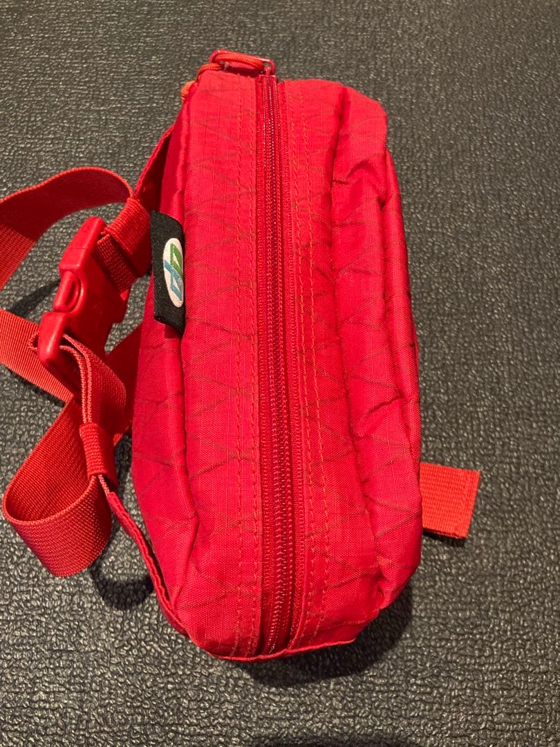 【超美品】Supreme レッド ボディバッグ・ウエストポーチ