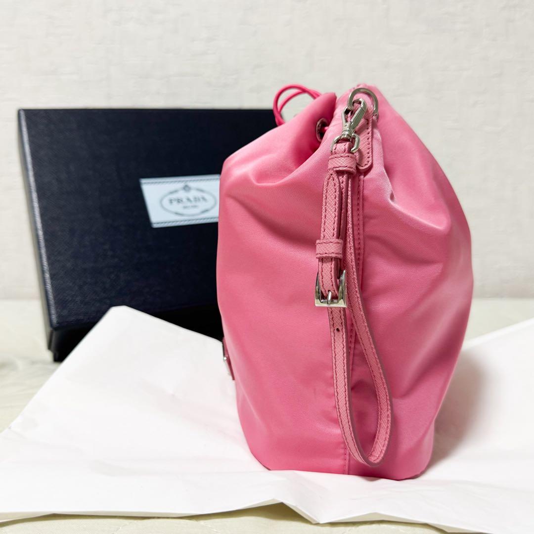 【未使用級】 PRADA プラダ Re-Nylon ポーチ リナイロン 巾着