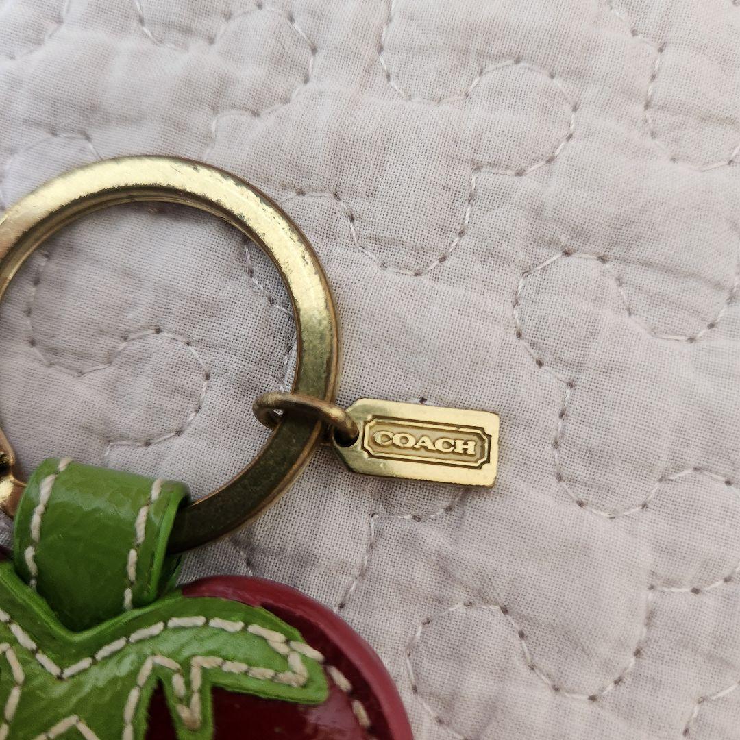 Y2K◎Coach strawberry Charm 苺　キーホルダー　コーチ