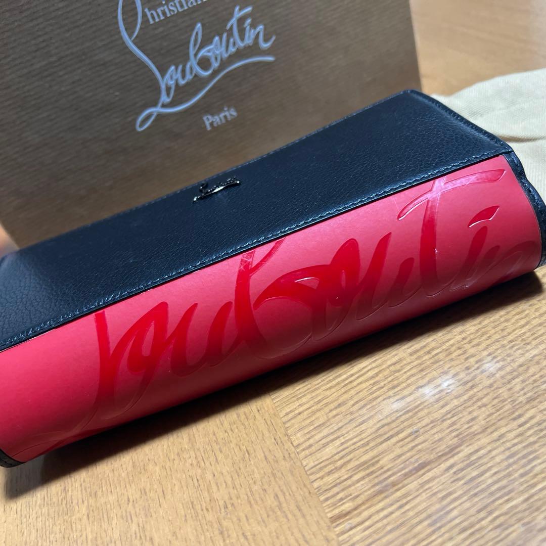 クリスチャン　ルブタン　長財布