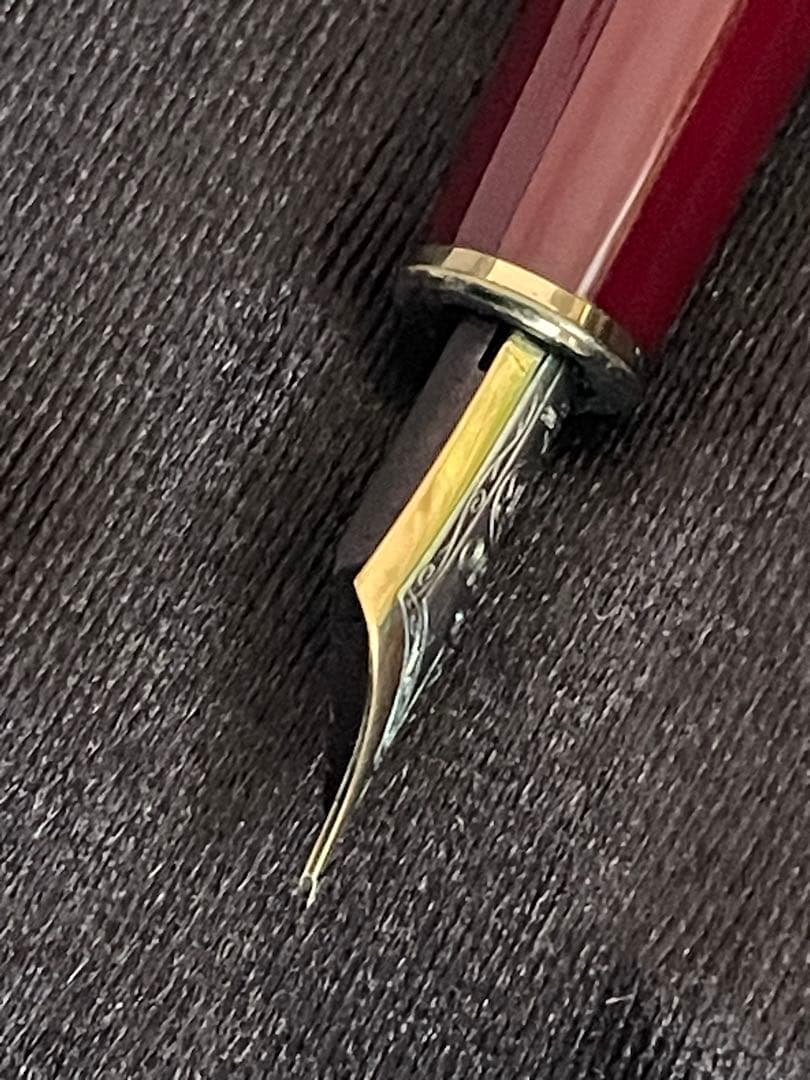 ◾️ボルドー美品◾️モンブラン144 万年筆◾️マイスターシュテュック クラシック◾️