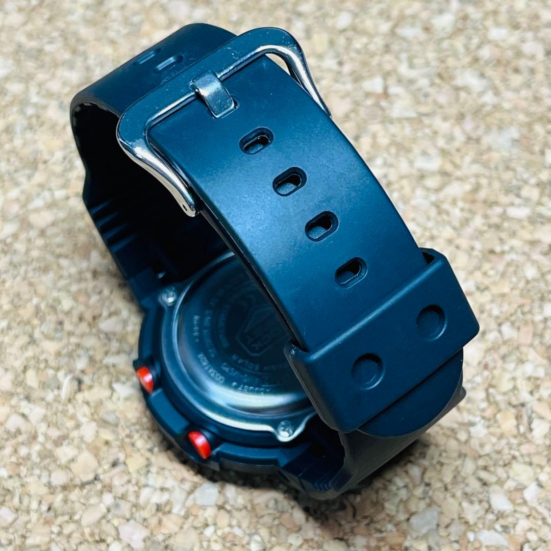 美品】カシオGーSHOCK/AWGーM520ー1AJF電波ソーラー／国内正規品