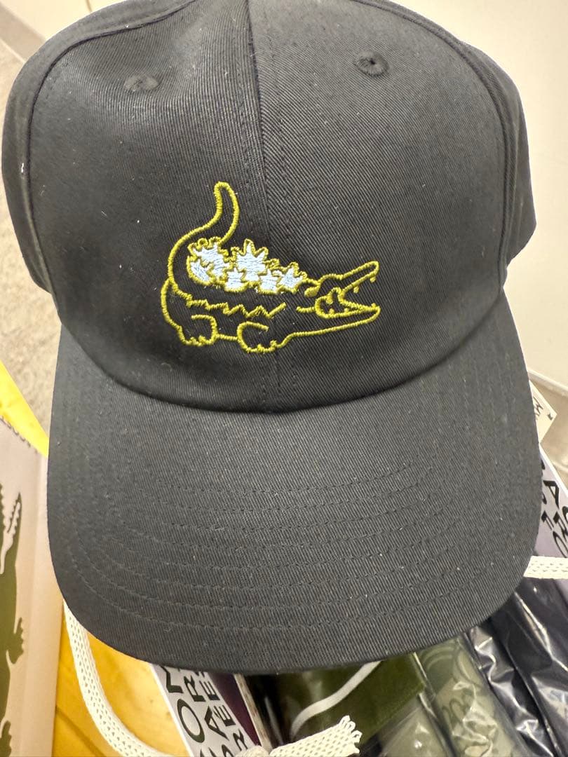ラコステ　ゴジラ　キャップ