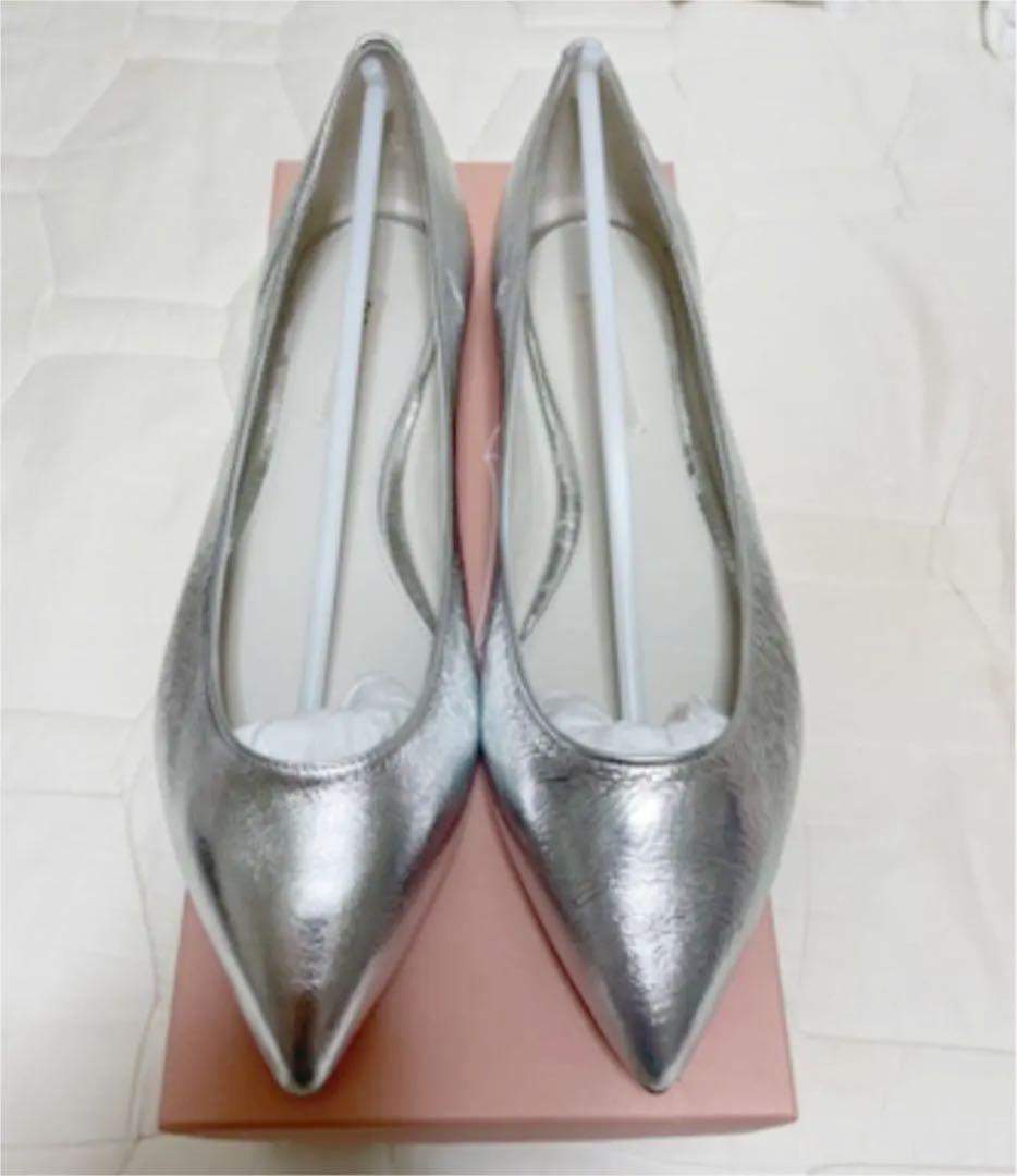 てんとうむし　新品未使用　ファビオルスコーニ　シルバー　フラットシューズ