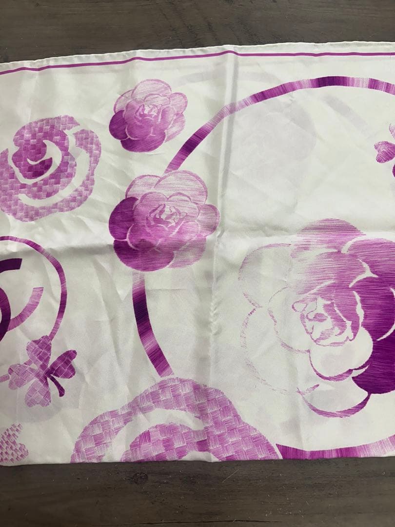 T*P様 美品！CHANEL 花柄スカーフ 紫 約86cm x 86cm