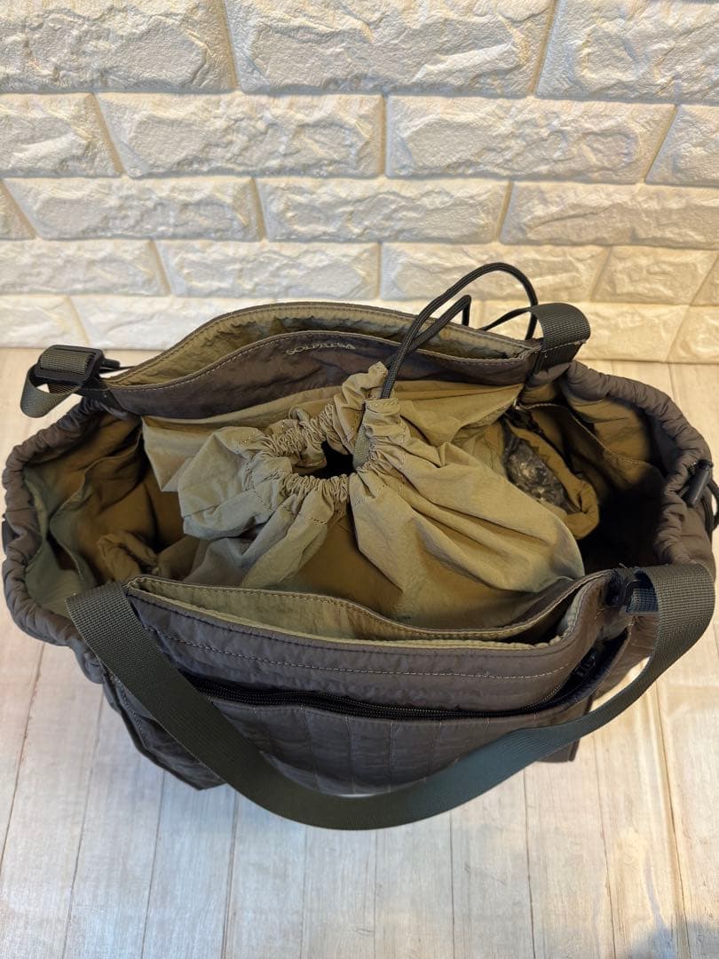 SOLPRESA マザーズバッグ Mサイズ カーキ