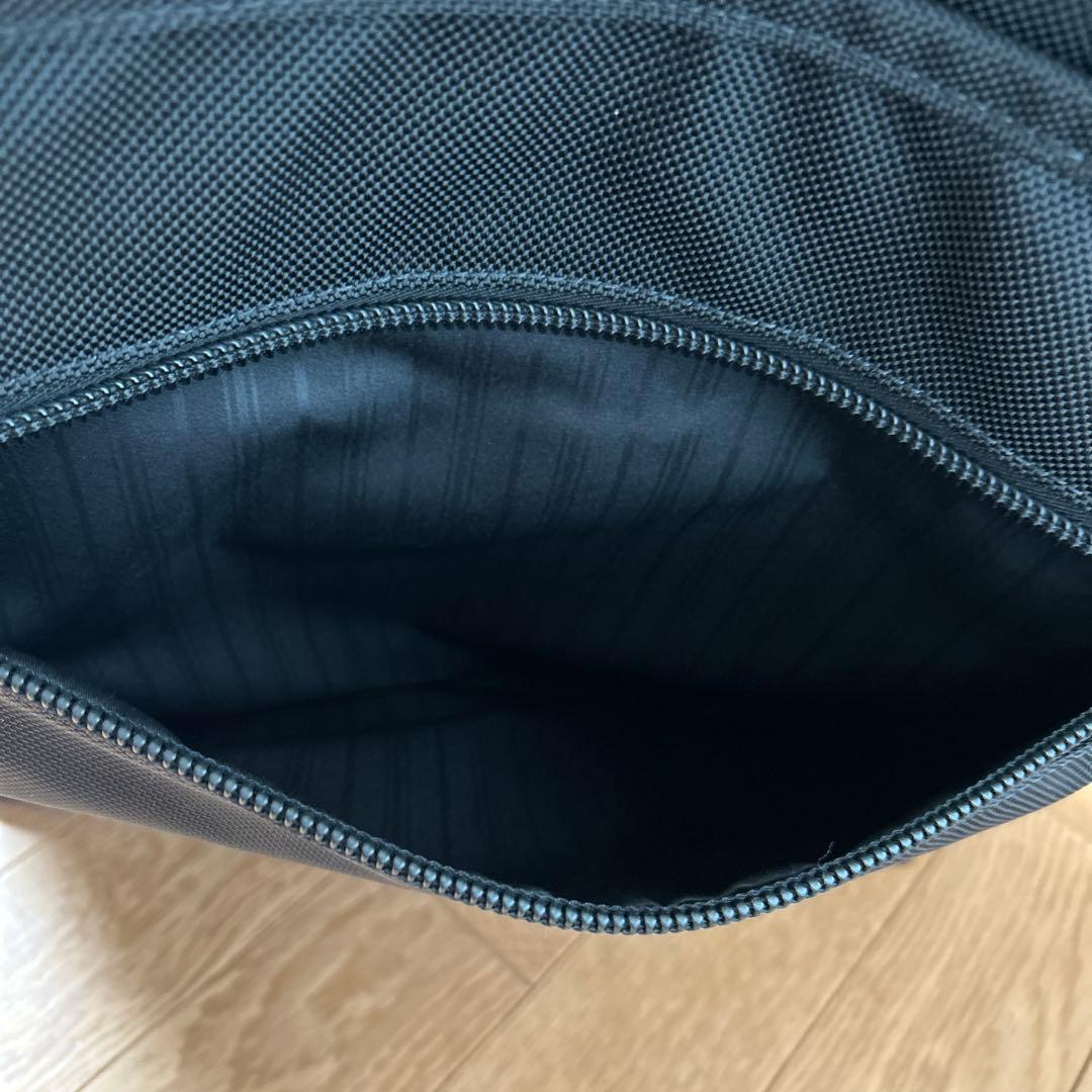 Tumi トートバッグ