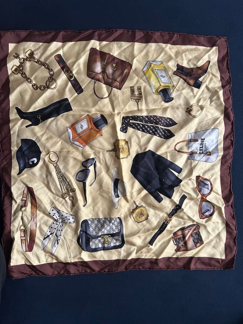 CELINE シルクスカーフ